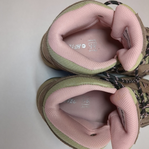 Hi-Tec Brown and Pink Athletic Shoes - Picture 8 of 8